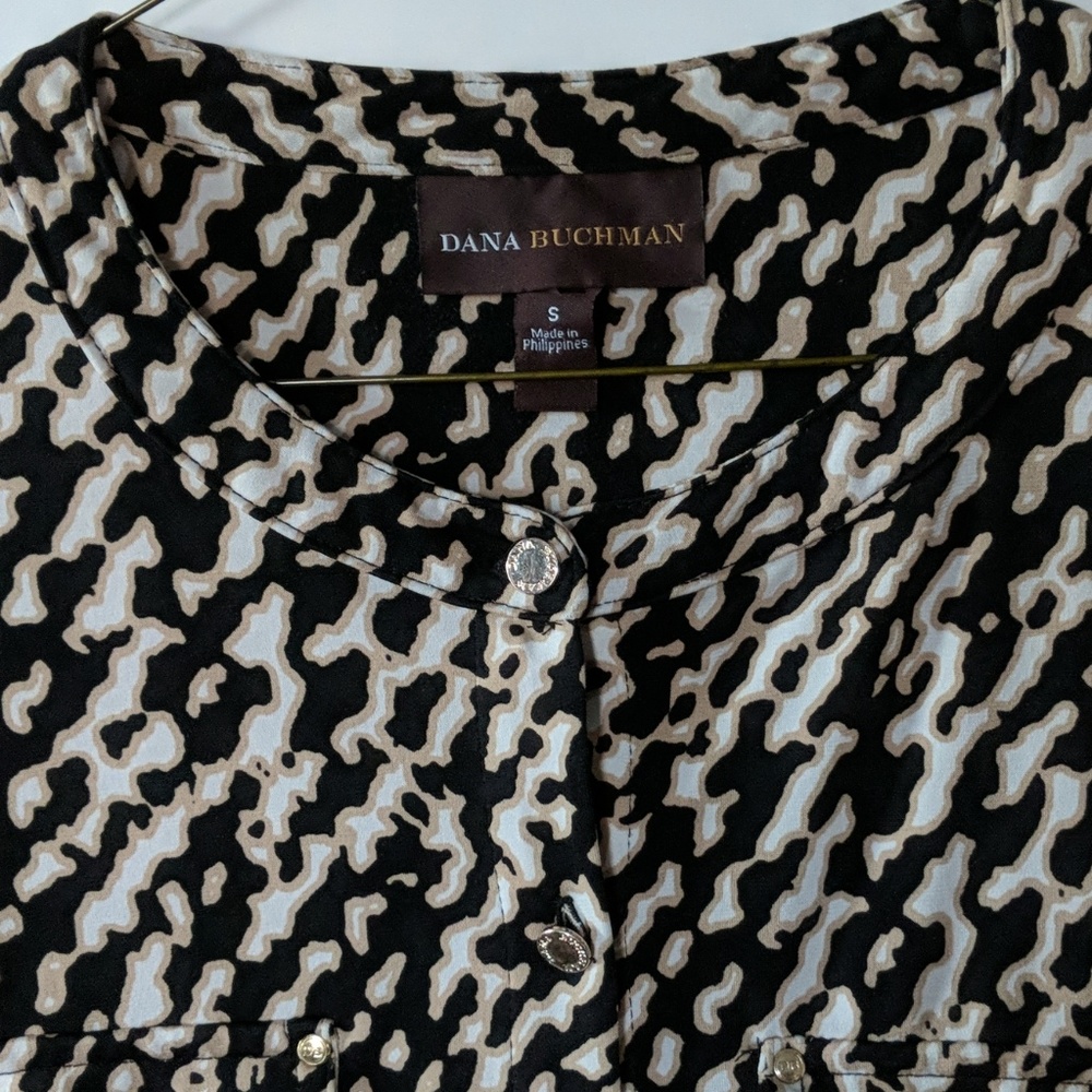 Dana Buchman long sleeved button down blouse - Picture 8 of 11